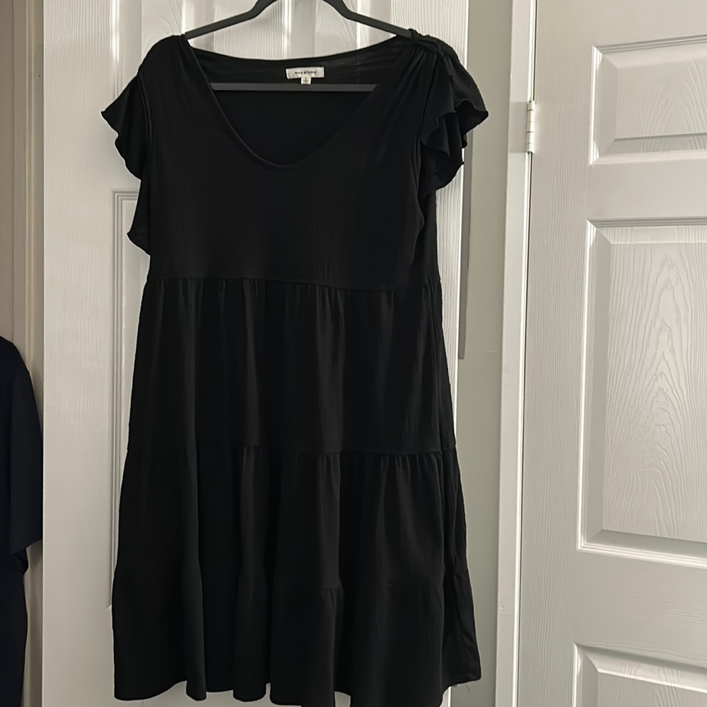 Black flowing dress size:L